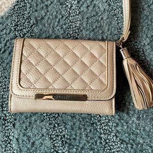 GUESS WALLET